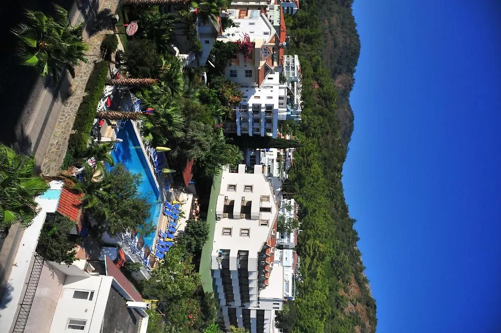 Adler Hotel Icmeler 2*,